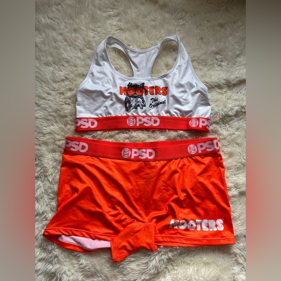 PSD White and Orange Sports Set - Picture 1 of 10